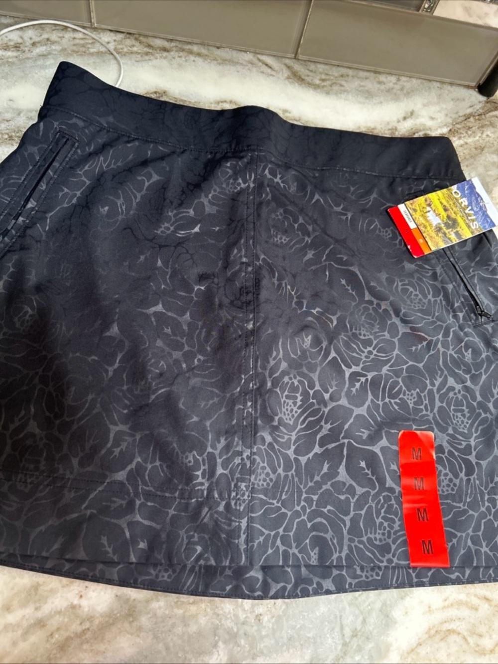 Orvis Women Embossed Pull On Skort Inner Short black M TENNIS TRAVEL
PICKLEBALL